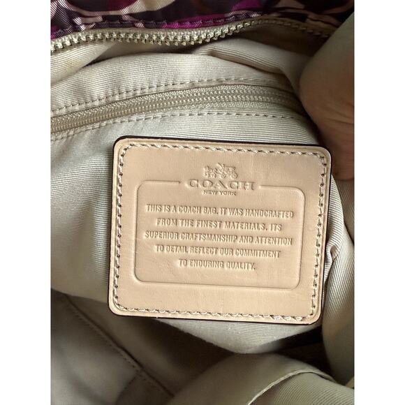 Coach Signature Stripe Multi Dream C Tote No. F33295*Beautiful Satin Leather bag - Picture 4 of 13